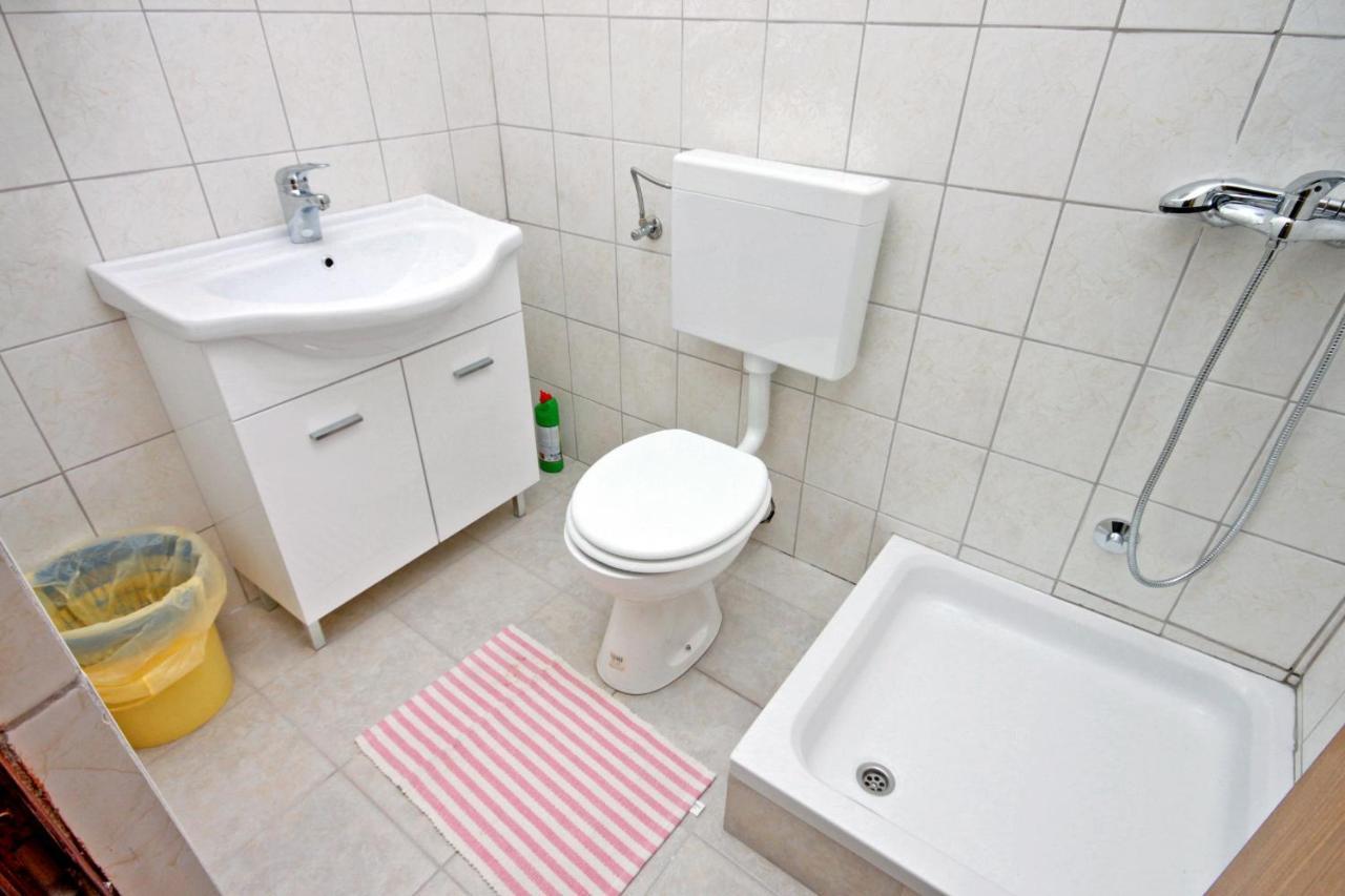 Apartments By The Sea Metajna, Pag - 6351 Екстер'єр фото