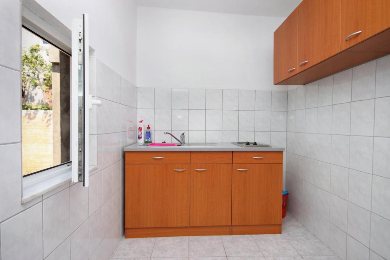 Apartments By The Sea Metajna, Pag - 6351 Екстер'єр фото