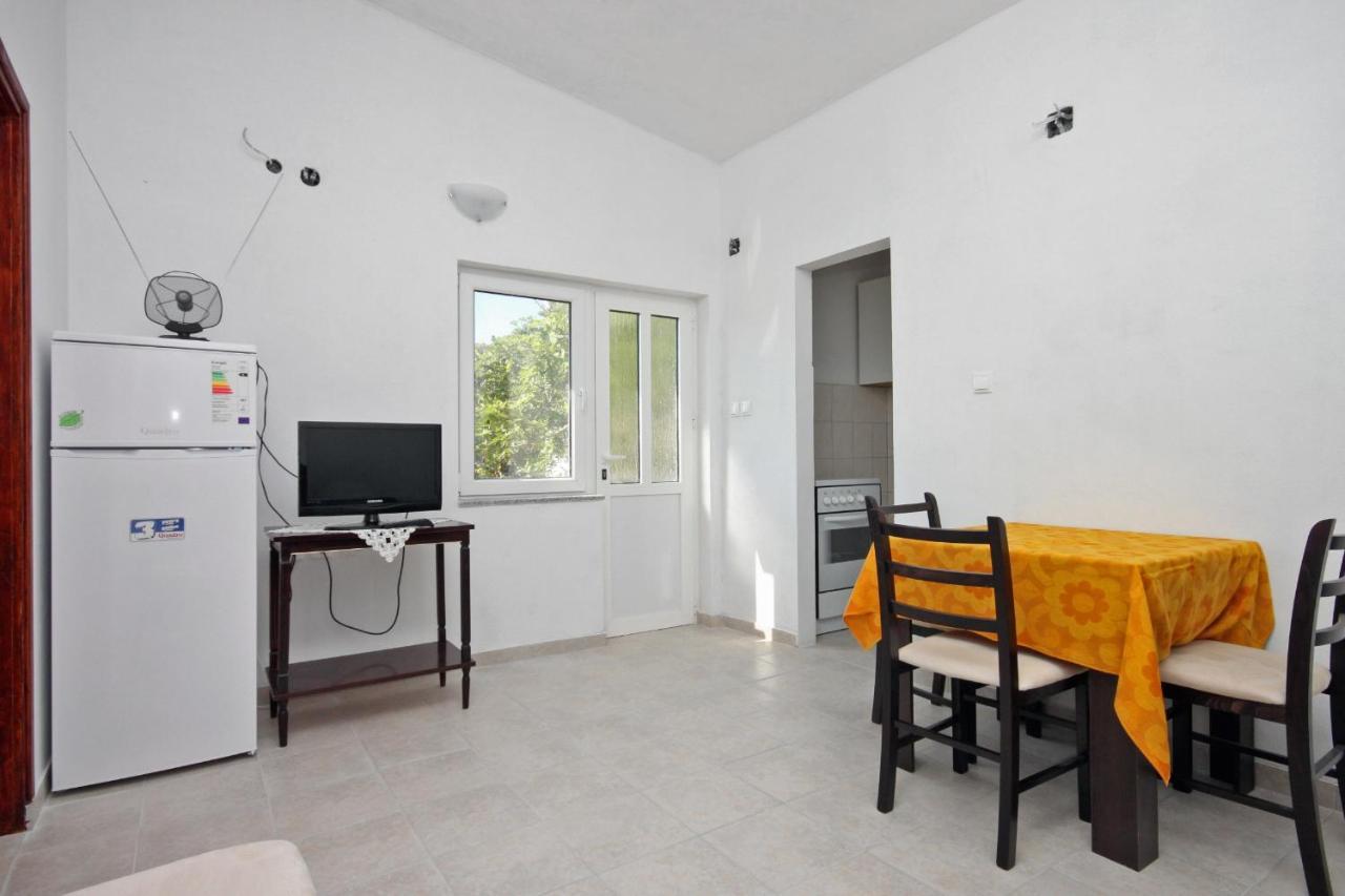 Apartments By The Sea Metajna, Pag - 6351 Екстер'єр фото