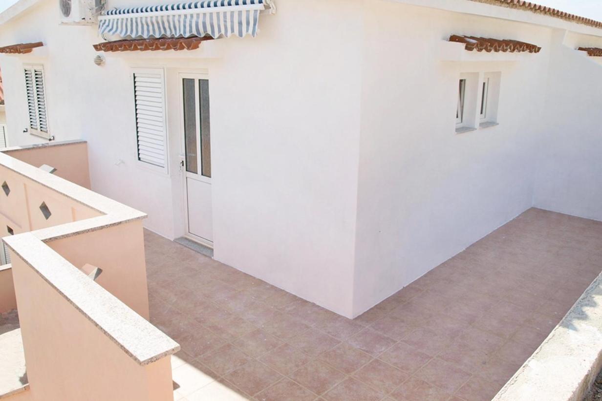 Apartments By The Sea Metajna, Pag - 6351 Екстер'єр фото