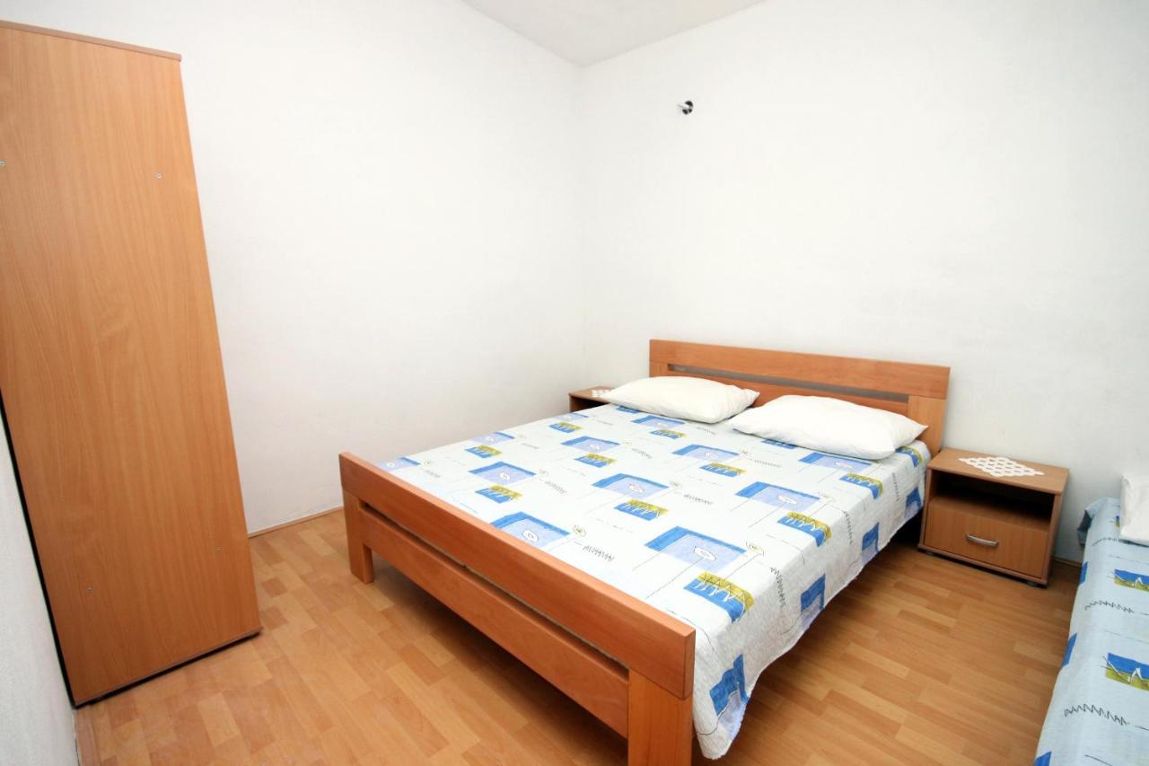 Apartments By The Sea Metajna, Pag - 6351 Екстер'єр фото