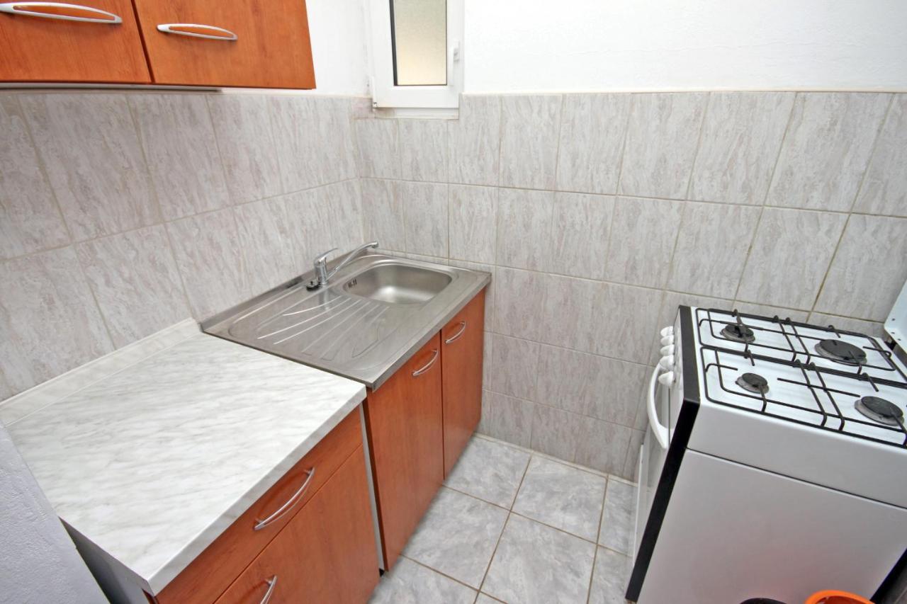 Apartments By The Sea Metajna, Pag - 6351 Екстер'єр фото